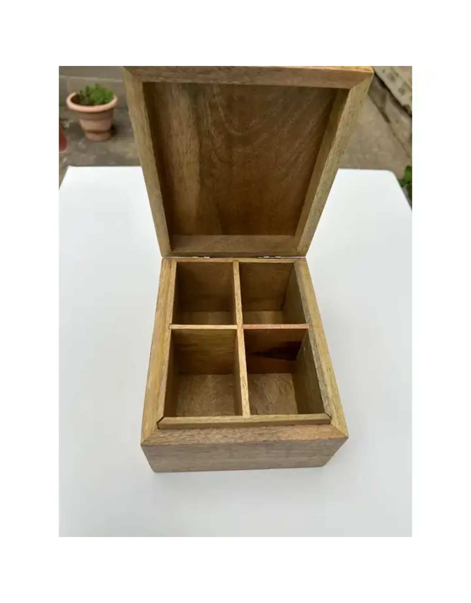 India Mangowood Vine Tea Box