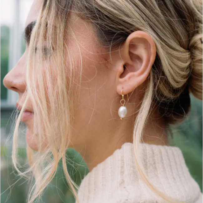 Adhya Pearl & Oval Stud Earrings