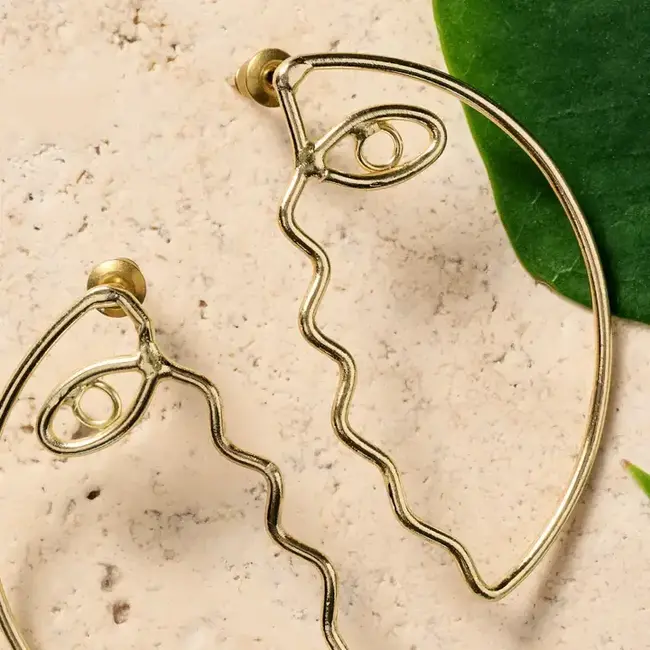 Pikaso Profile Wire Post Earrings