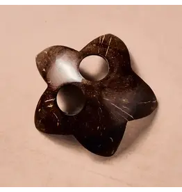India Saaf Coconut Shell Scarf & Sarong Holder