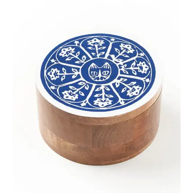 Caru Cat Wooden Pivot Box