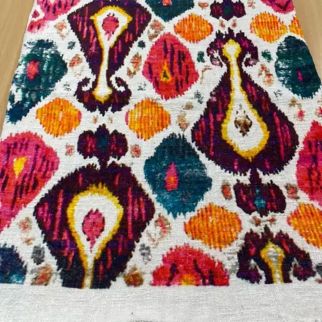 Retro Ikat Throw / Tapestry (70x50)