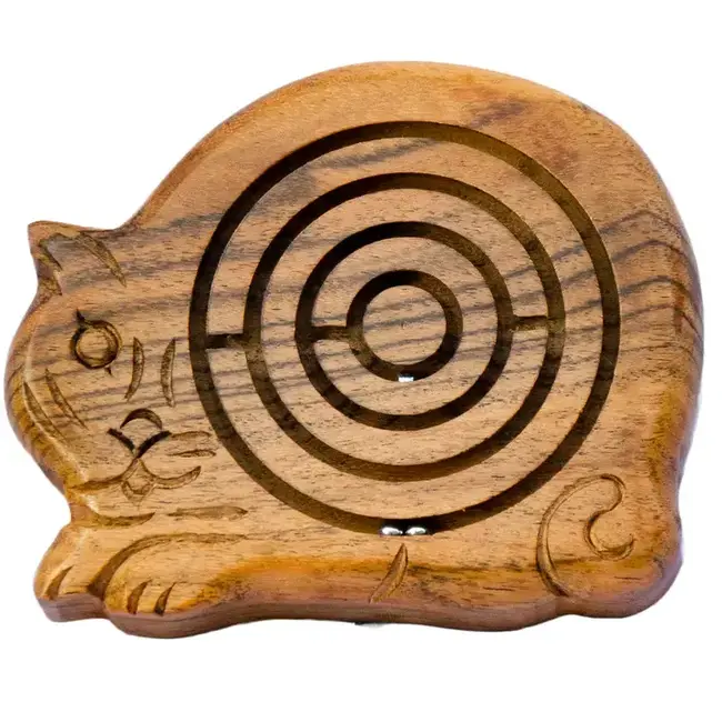 Acacia Wood Labyrinth - Cat