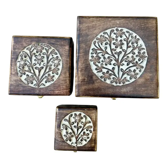 Wooden Box w/ Latch & Tree Engraving