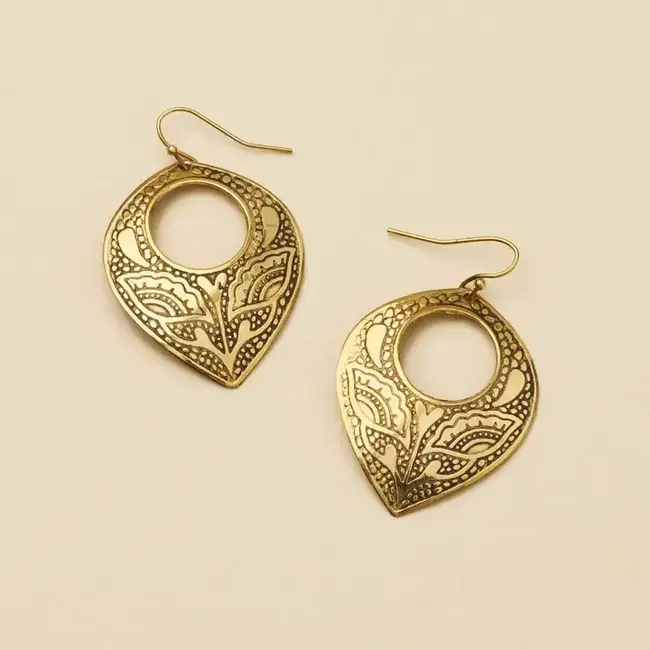 Yashi Embossed Statement Earrings