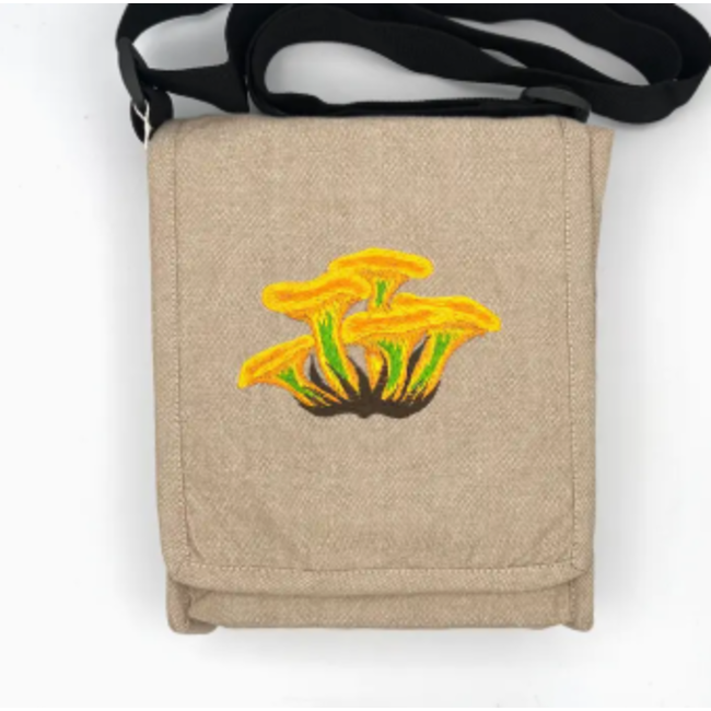 Jack-O’-Lantern Mushroom Field Bag