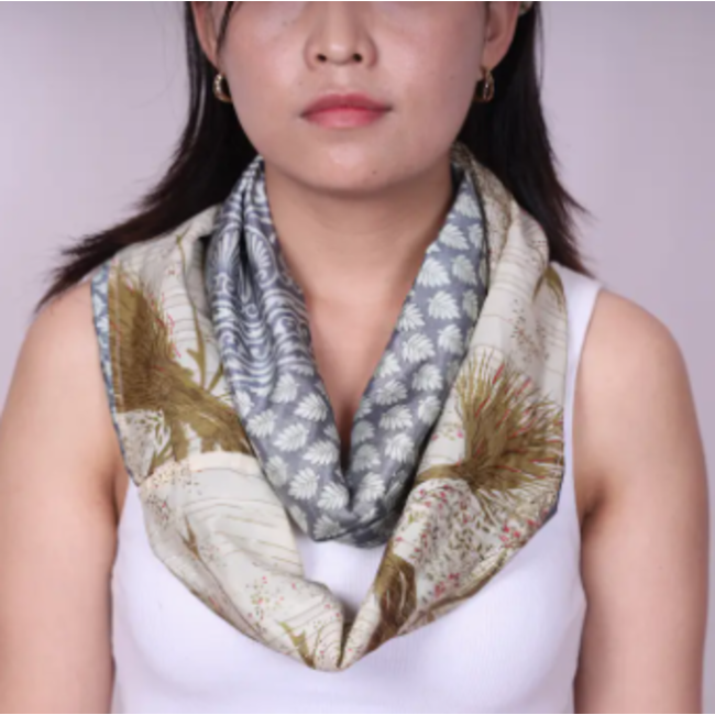 Infinity Loop Sari Scarf