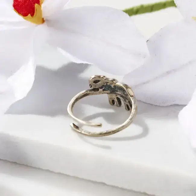 Amauta Metal Elephant Ring