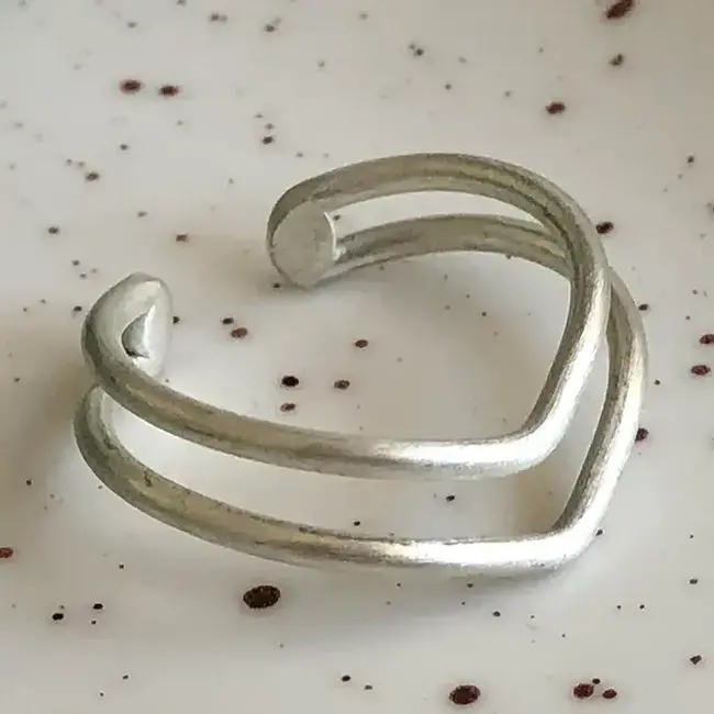 Double V Ring - Silver
