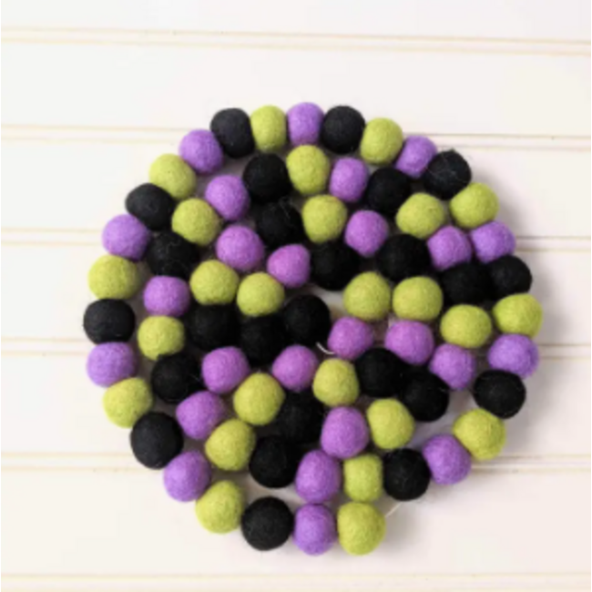 Hocus Pocus Wool Garland