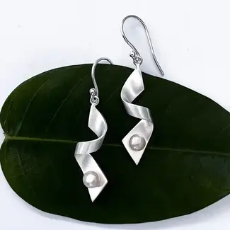 Indonesia Pearl With a Twist Earrings - Sterling Silver
