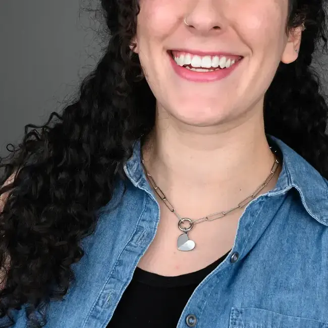 Heart of Mary Necklace Silver