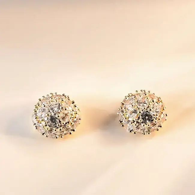 Lustre Bloom Studs in Gold