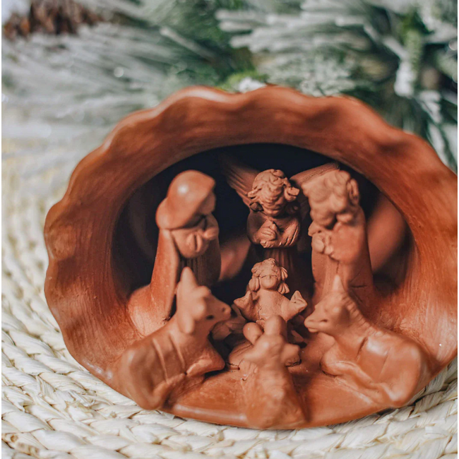 Small Terracotta Shell Nativity