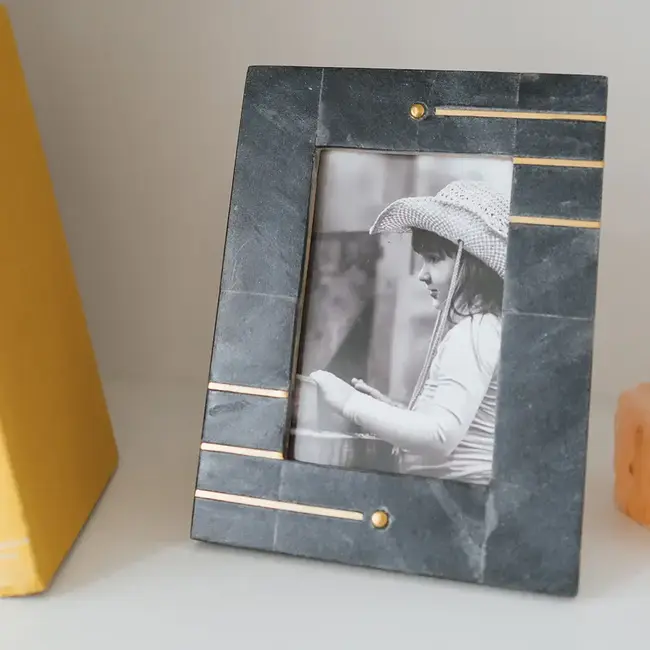 Sammita Black Marble Photo Frame (4x6)