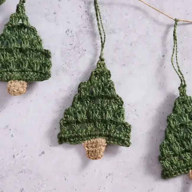 Holly Jolly Trees Crochet Garland