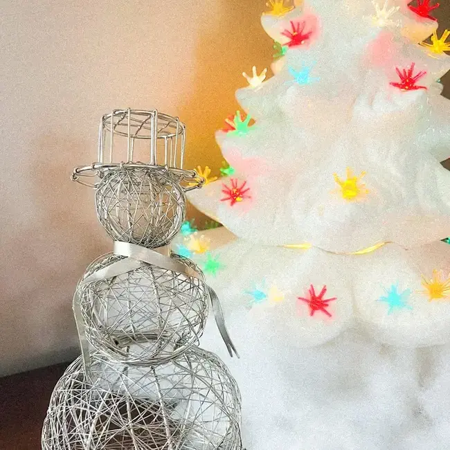 Wire Snowman w/ Silver Scarf