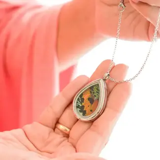 Canada Butterfly Jewelry Sunset Moth Teardrop Pendant Necklace