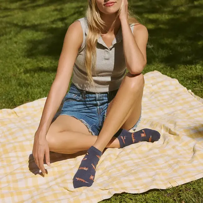 Conscious Step Ankle Socks that Protect Foxes
