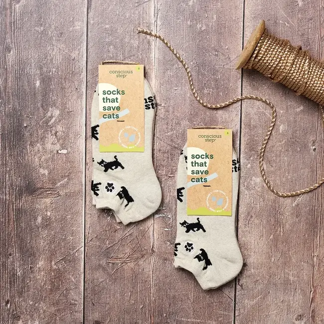 Conscious Step Ankle Socks that Save Cats - Beige Cats