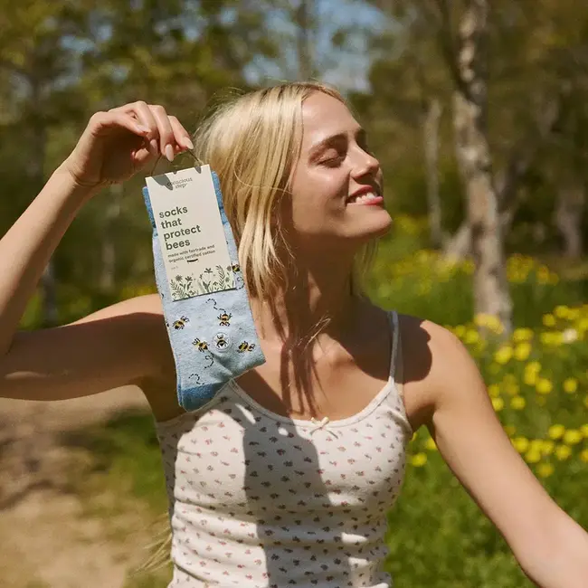 Conscious Step Crew Socks that Protect Bees - Sky Blue