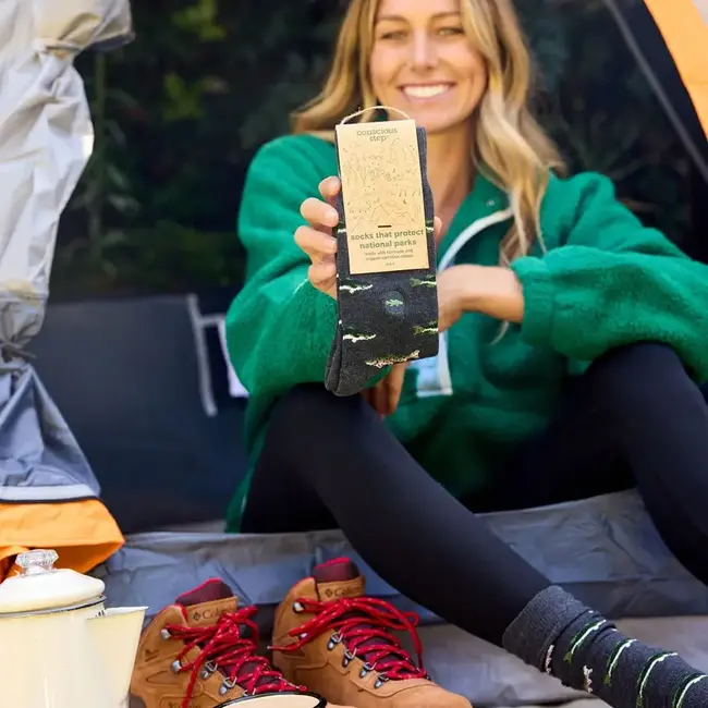 Conscious Step Socks that Protect National Parks - Gray Fish