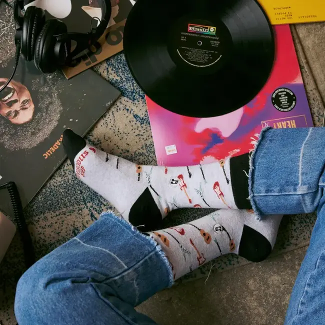 Conscious Step Socks that Support Music - Gray Guitars