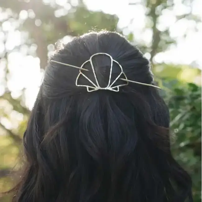 Hair Pin - Arnava Shell w/ Stick