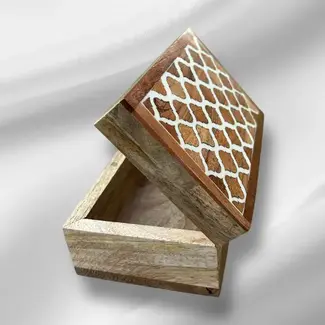 India Keepsake Box - Wavy Inlay