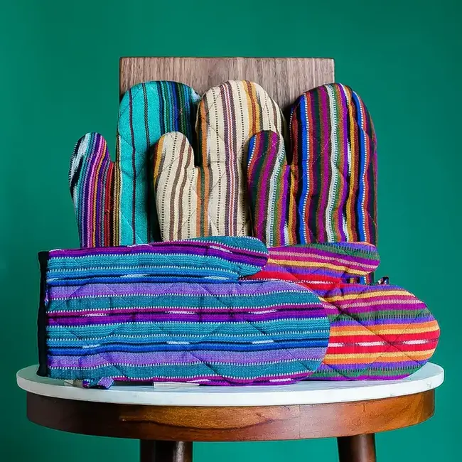 Oven Mitt - Guatemalan Handwoven Single