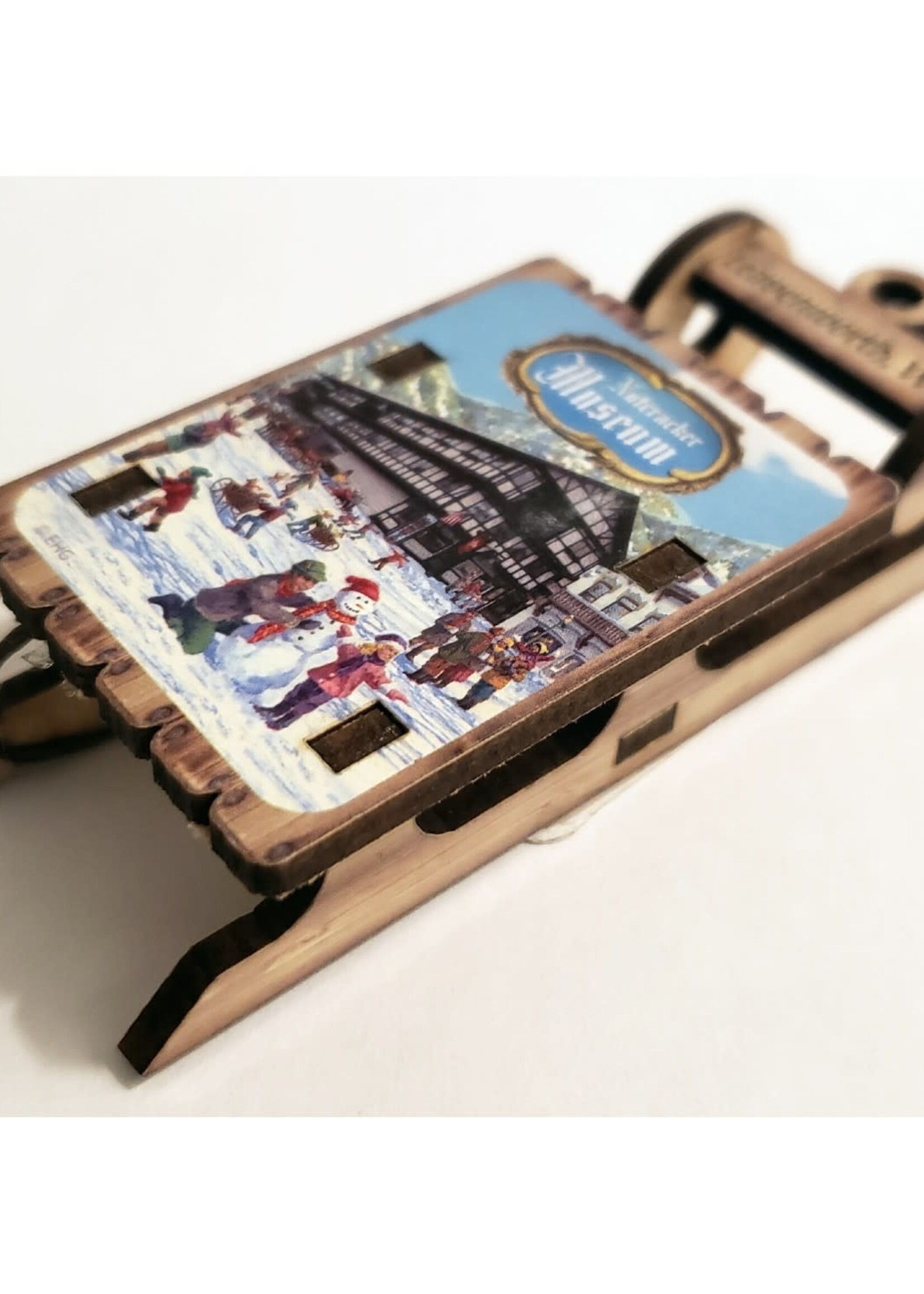 Z-NM-M754 Magnet- Snow Sled - Nutcracker Museum