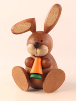 Ullrich 0960 Bunny sitting with carrot  2 inches