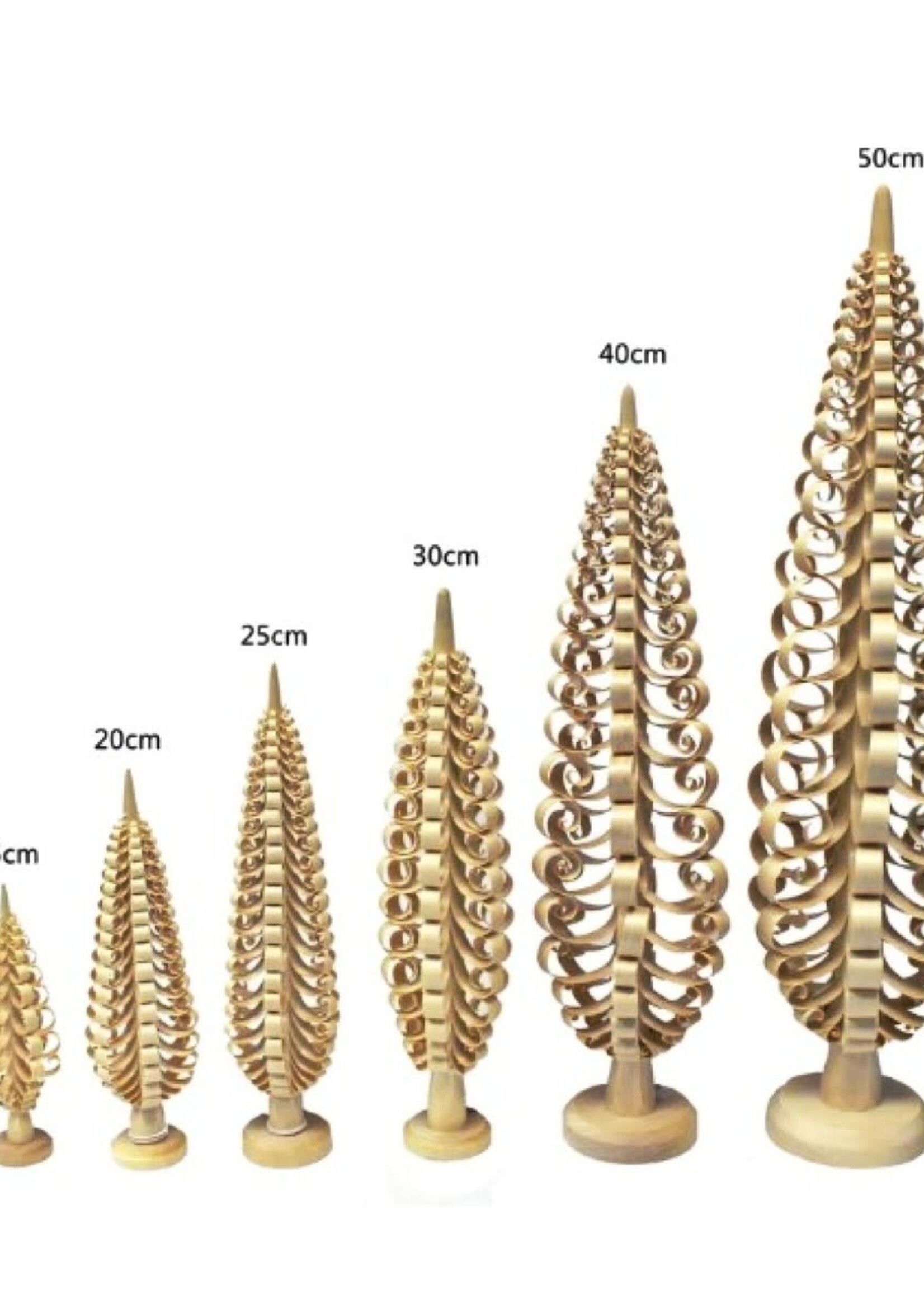 Dregeno 500/014 Wooden Hand-Carved Tree  14cm