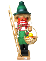 GY-125 Ulbricht Nutcracker - Apple Picker  (Pre-Owned)