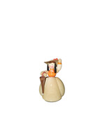 Kramer Holz Design 020/013 Miniature Lady with Umbrella