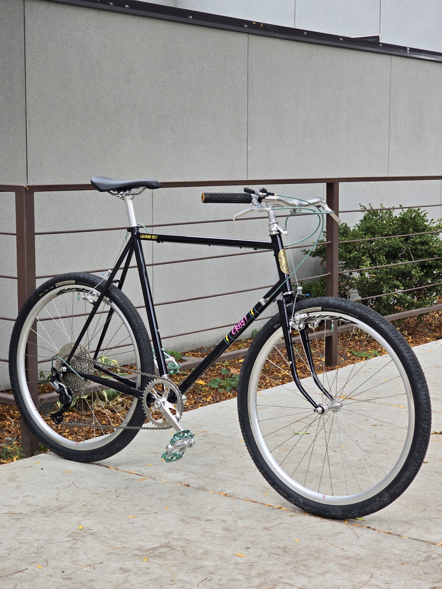 Shop Build Crust Lightning Bolt 58cm SLX Silver 1x11