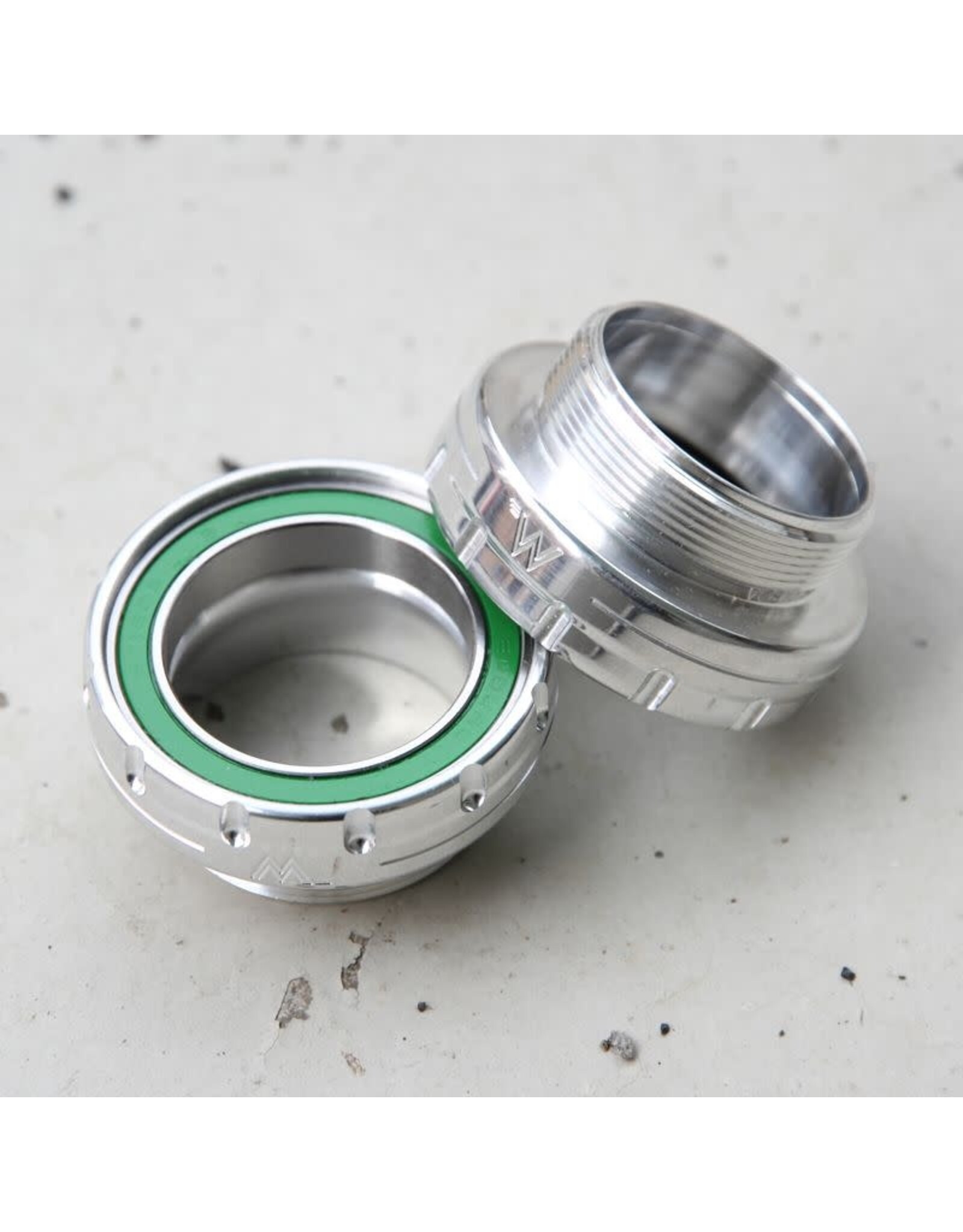 White Industries White Industries BSA External Bottom Bracket - 30mm - Silver