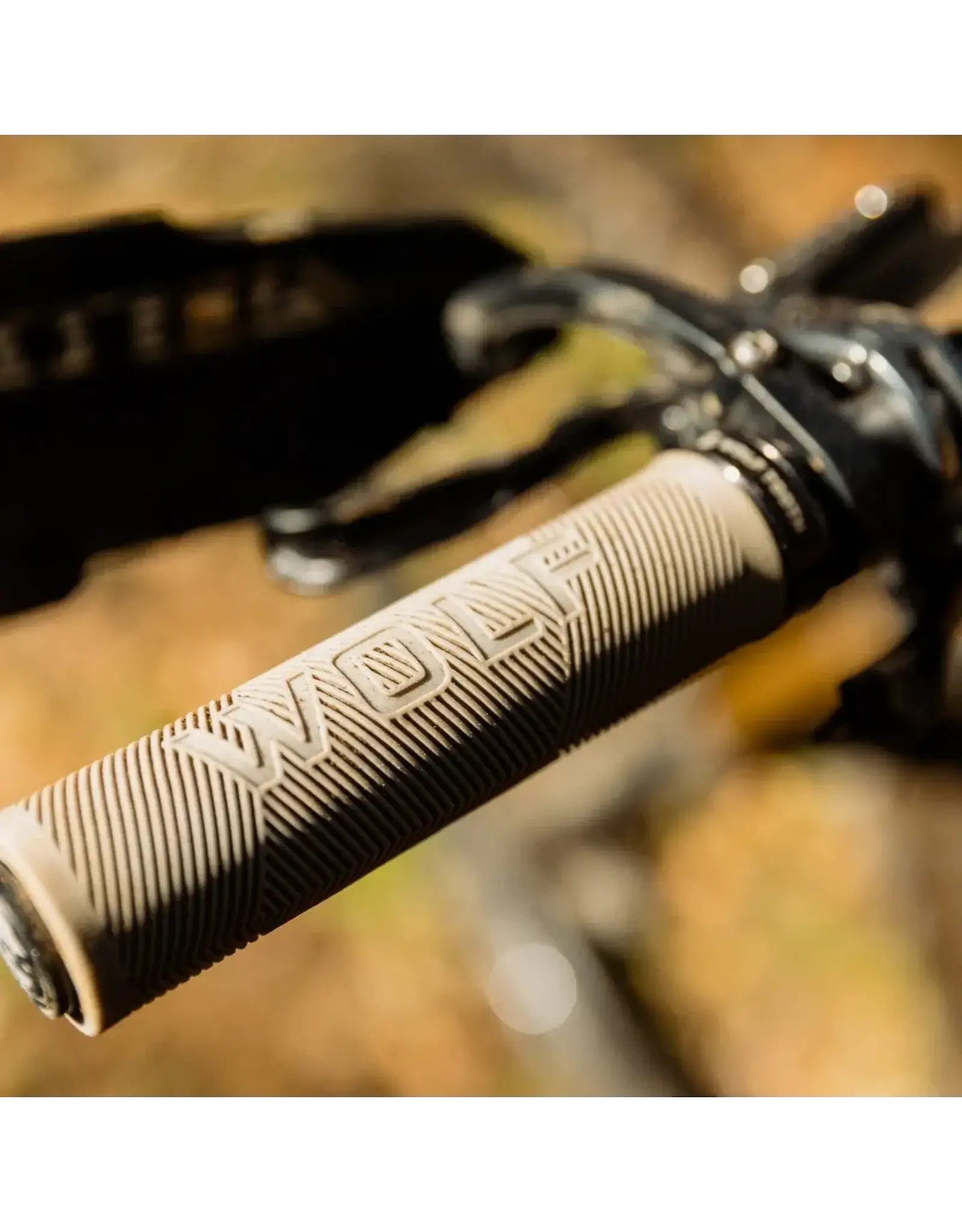 Wolf Tooth Components Wolf Tooth Echo Lock On Grips COLORED RUBBER