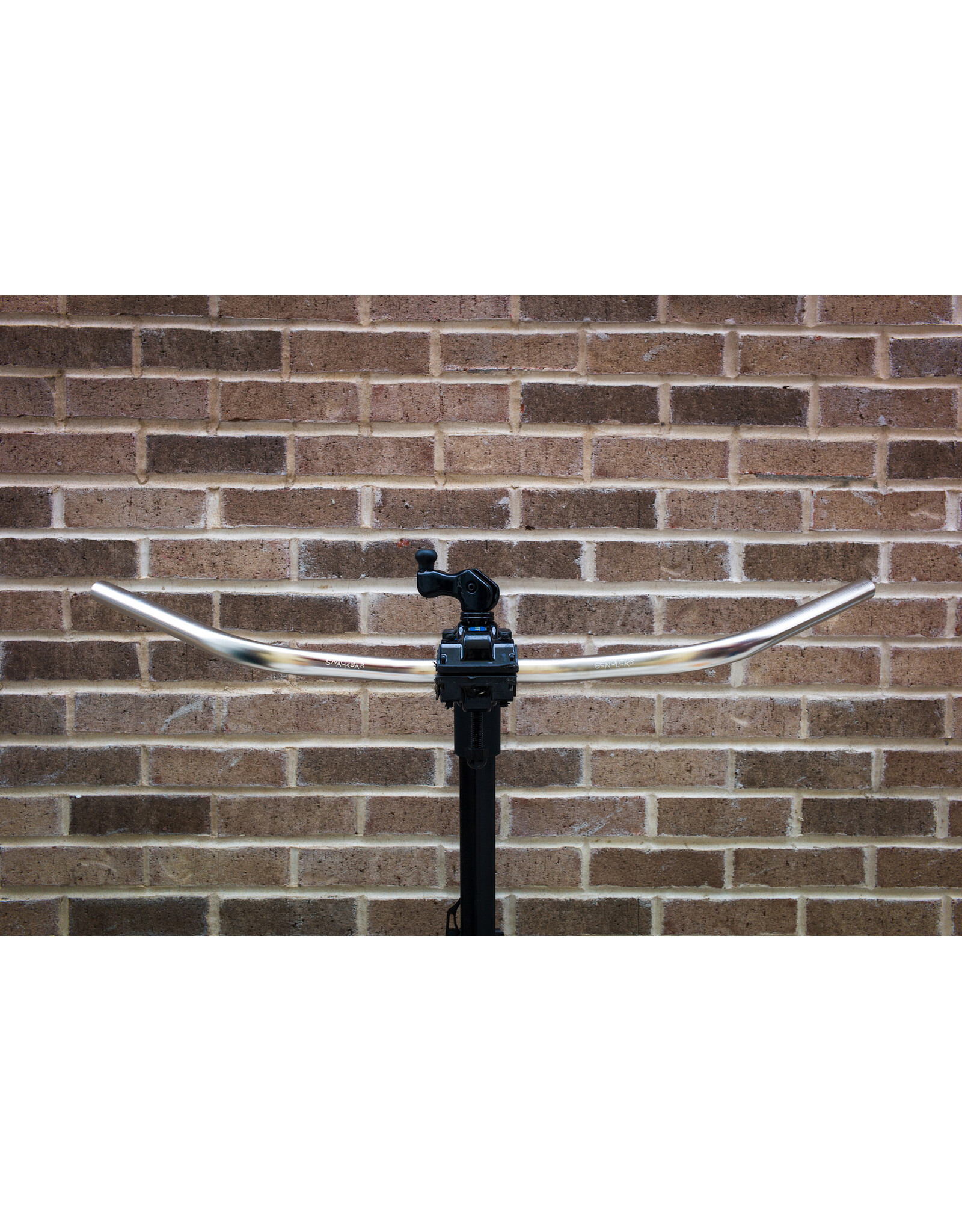 Leker Leks Handlebars- Steel - GenoLeks SnackBar- 760mm wide - 25mm rise - 42 Sweep 22.2 Silver