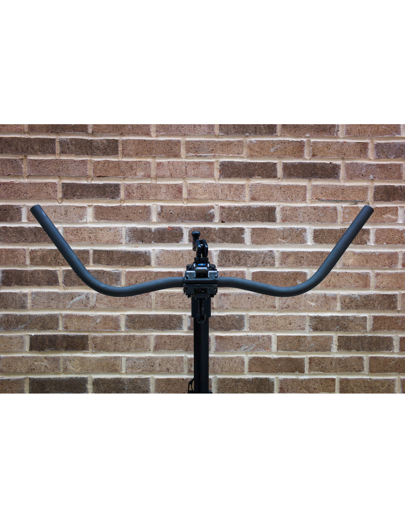 Leker Leks Handlebars- Steel - Albalite Bar- 713mm wide - 25mm rise - 52 Sweep 22.2 Black