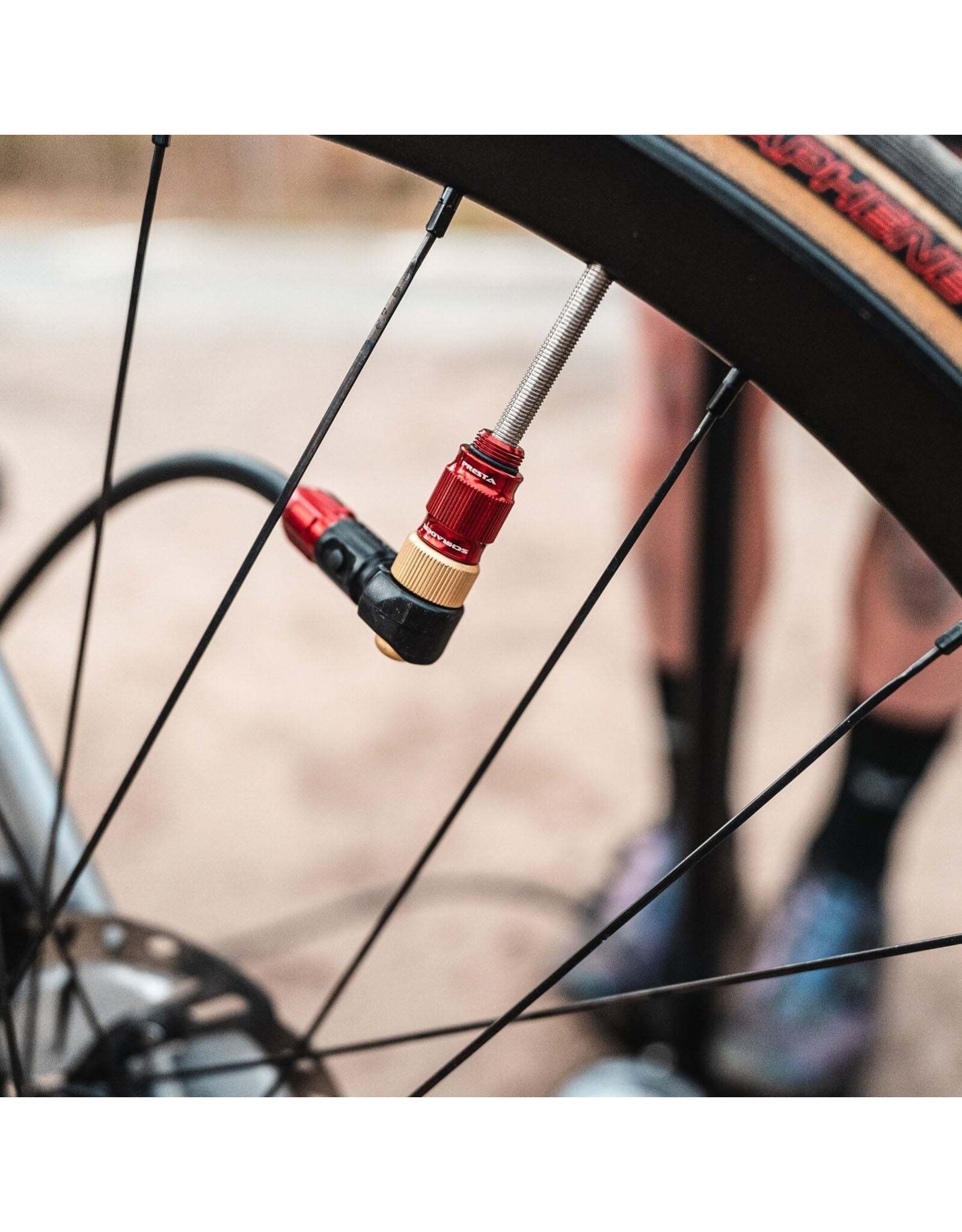 Lezyne Lezyne Classic Floor Pump: Black