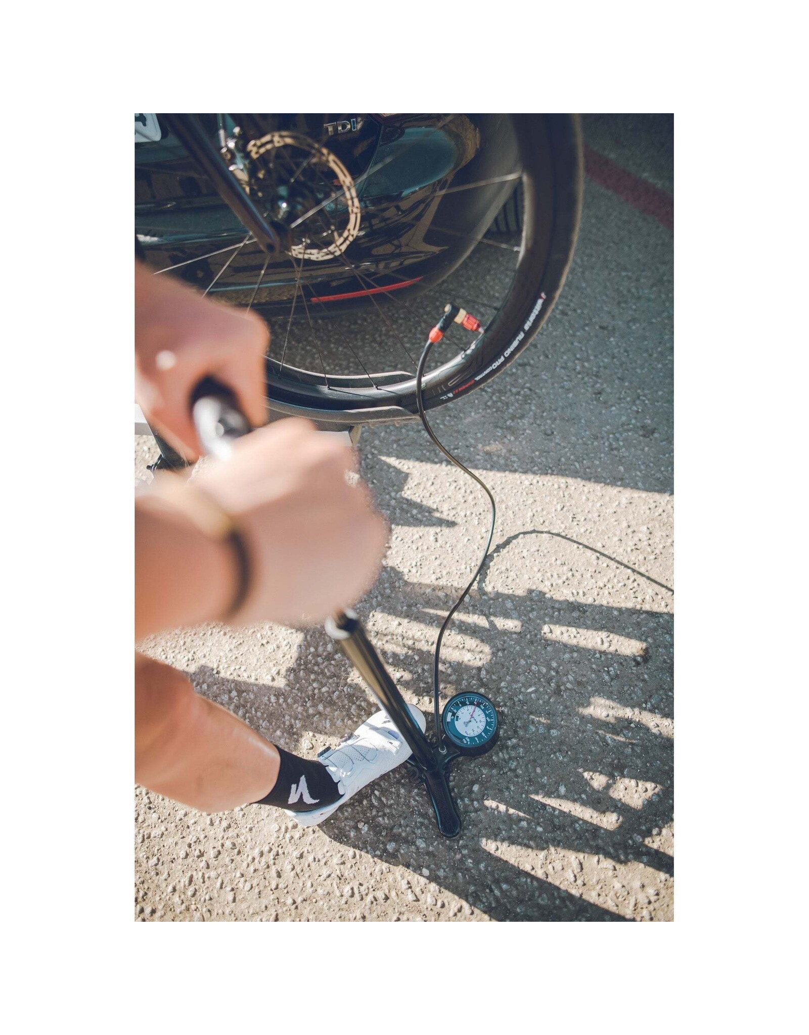 Lezyne Lezyne Classic Floor Pump: Black