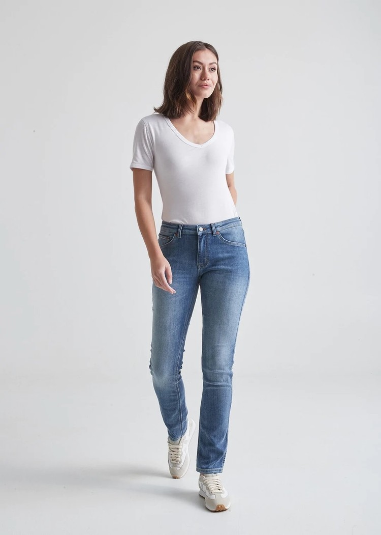 DUER PERFORMANCE DENIM SLIM STRAIGHT | TIDAL
