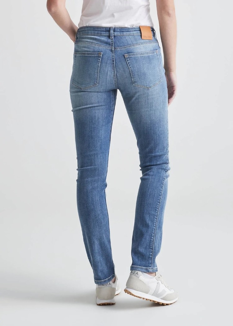 DUER PERFORMANCE DENIM SLIM STRAIGHT | TIDAL