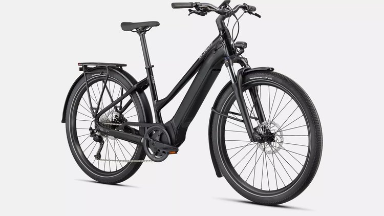 SPECIALIZED VADO 3.0 STEP-THROUGH | CAST BLACK/SILVER