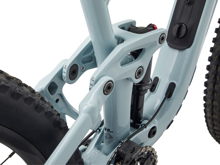 LIV INTRIGUE LT 1 | SOAP SUDS