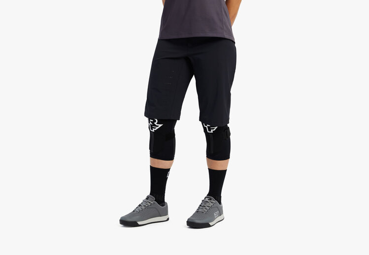 RACEFACE WOMEN'S INDY SHORTS | BLACK