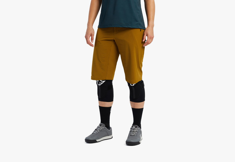 RACEFACE WOMEN'S INDY SHORTS | CLAY
