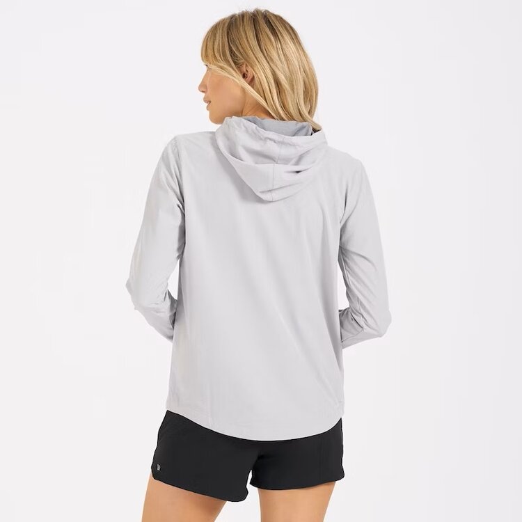 VUORI WOMEN'S OUTDOOR TRAINER SHELL | PLATINUM LINEN