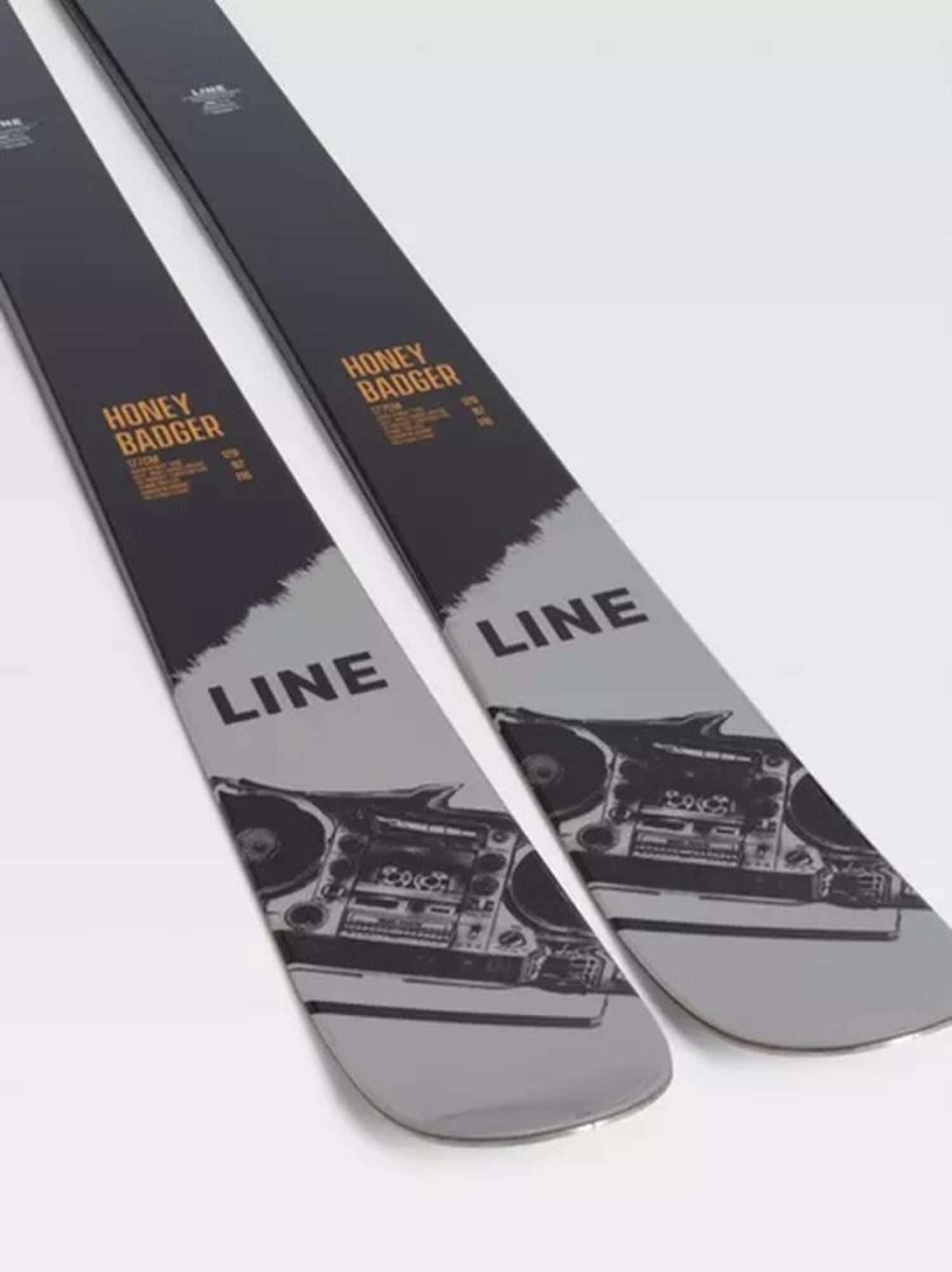 LINE HONEY BADGER スキー板（166cm） 旧モデル ライン スキー板 2024 LINE HONEY BADGER ハニー